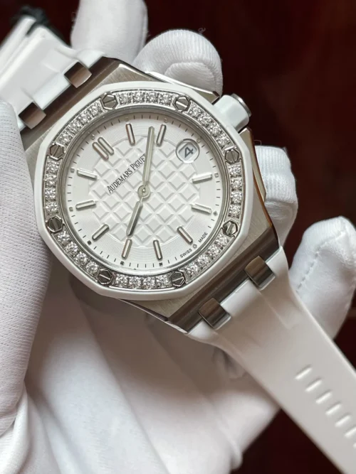 Audemars Piguet Diamond-Set Quartz Watch 37mm