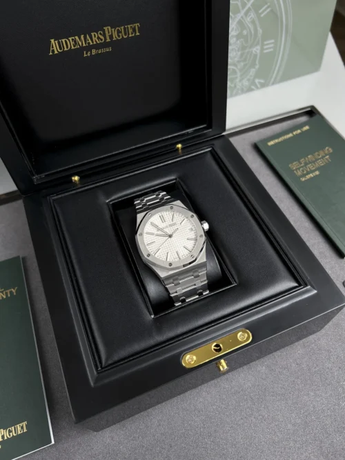 Audemars Piguet 15510 Luminous Dial Watch 41mm