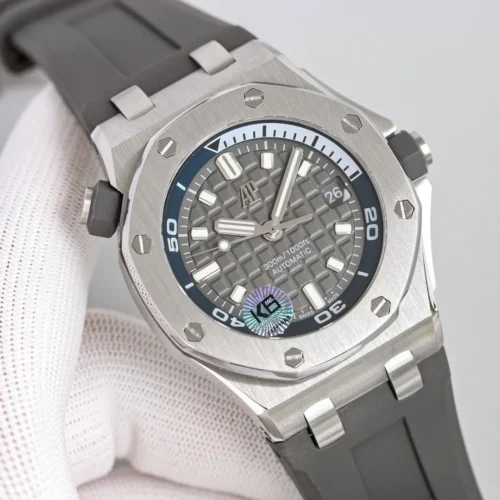 Audemars Piguet Royal Oak Offshore 15720 Watch 42mm Diver