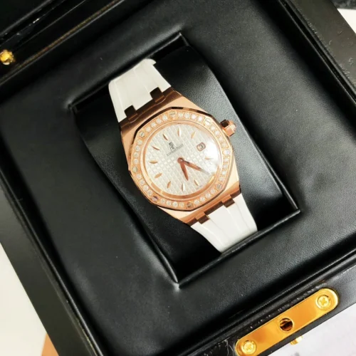 Audemars Piguet Royal Oak 67601 Women's Quartz Watch Rubber Strap SKU AP0149