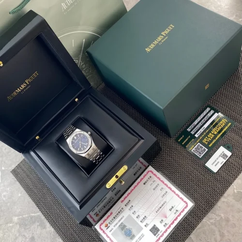 Audemars Piguet Royal Oak 15551 Women's Diamond-Set Watch