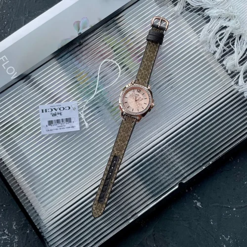 Coach 14503151 Women's Diamond-Set Watch 34mm Leather Strap