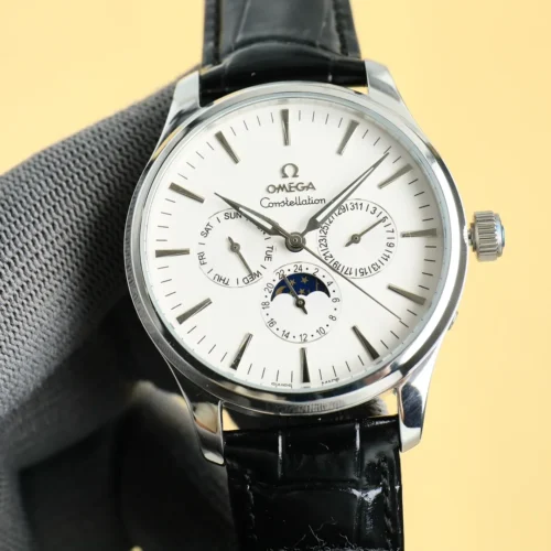 Omega Men's Automatic Watch 40mm Leather Strap