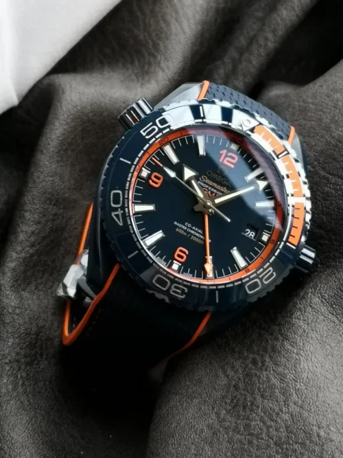 Omega Seamaster Blue Dial Watch Luminous Dial