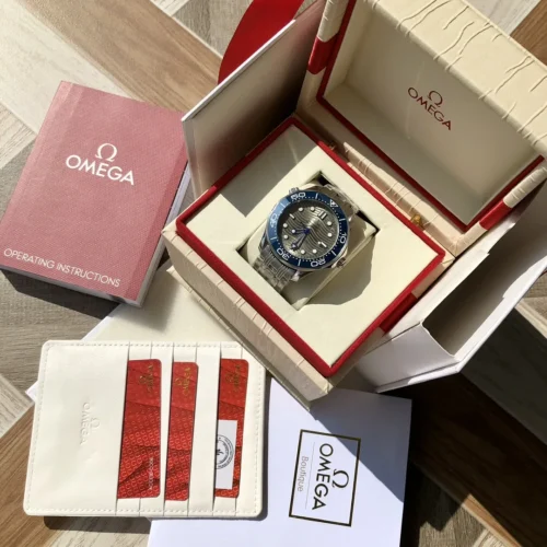 Omega Seamaster Men's Watch 43.5mm
