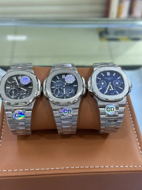 Patek Philippe Nautilus 5712 Automatic Watch