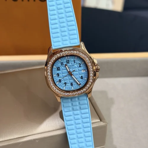 Patek Philippe Aquanaut Women's Rose Gold-Tone Watch 36.5mm