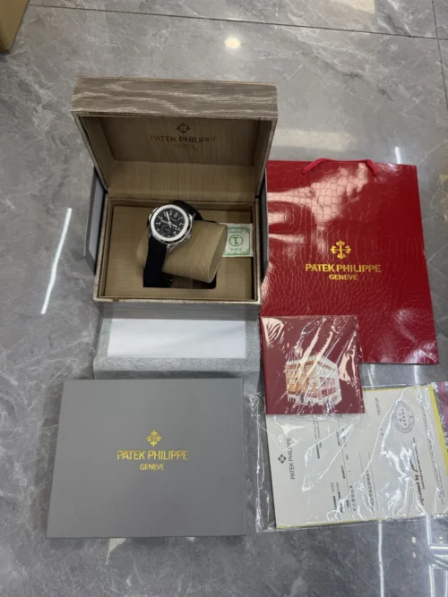 Patek Philippe Aquanaut 5164A Men's Automatic Watch