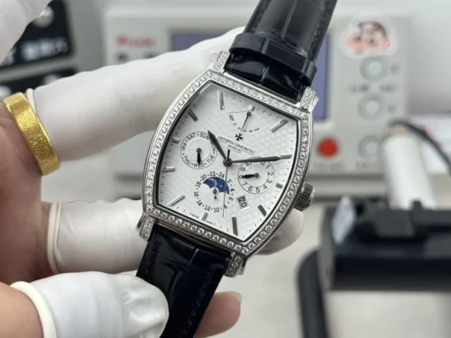 Vacheron Constantin Tonneau Case Watch